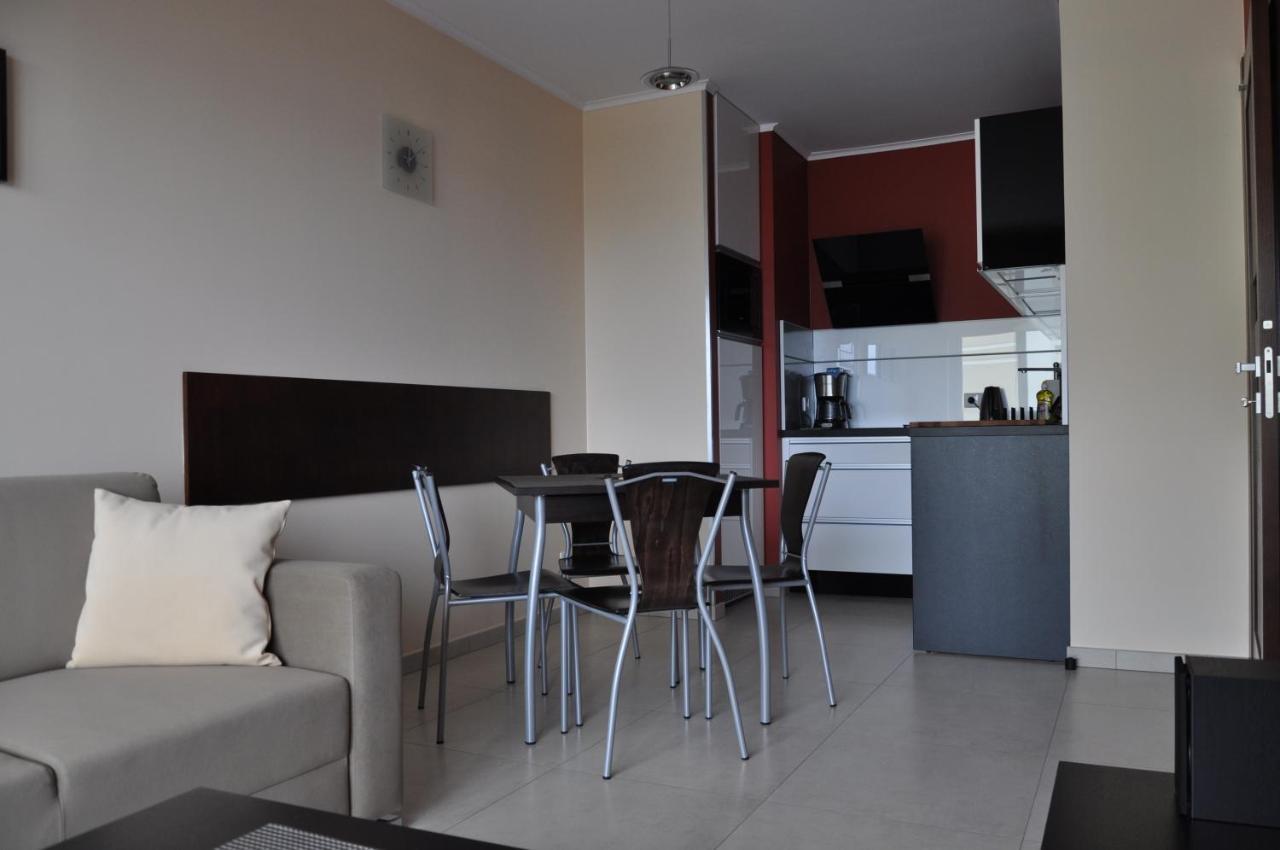 Апартаменти Promenada28pl - Z Widokiem Na Morze Мендзиздроє